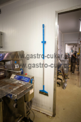 Svorka k nástěnnému držáku, černá 10139